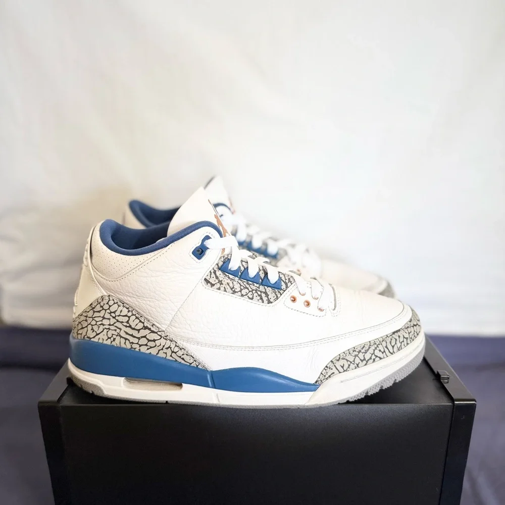AUTHENTIC Jordan 3 Retro Wizards size 10 CT8532-148 2023 PRE-OWNED - Picture 1 of 8